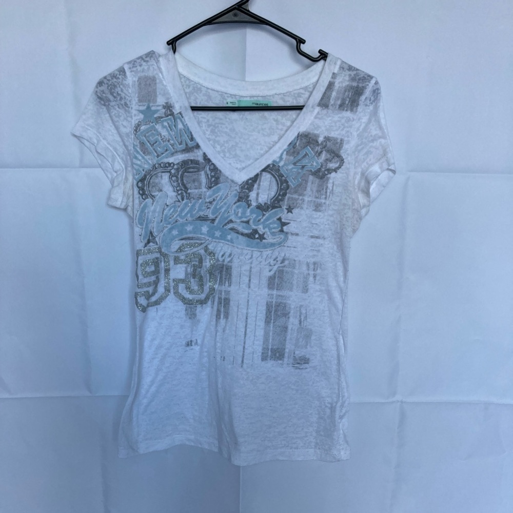 Womens V-neck Tee shirt